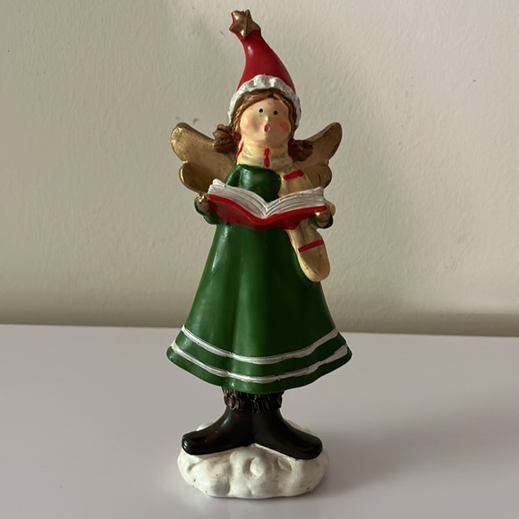 Four Christmas Elf/Angel Figurines - Picture 7 of 8
